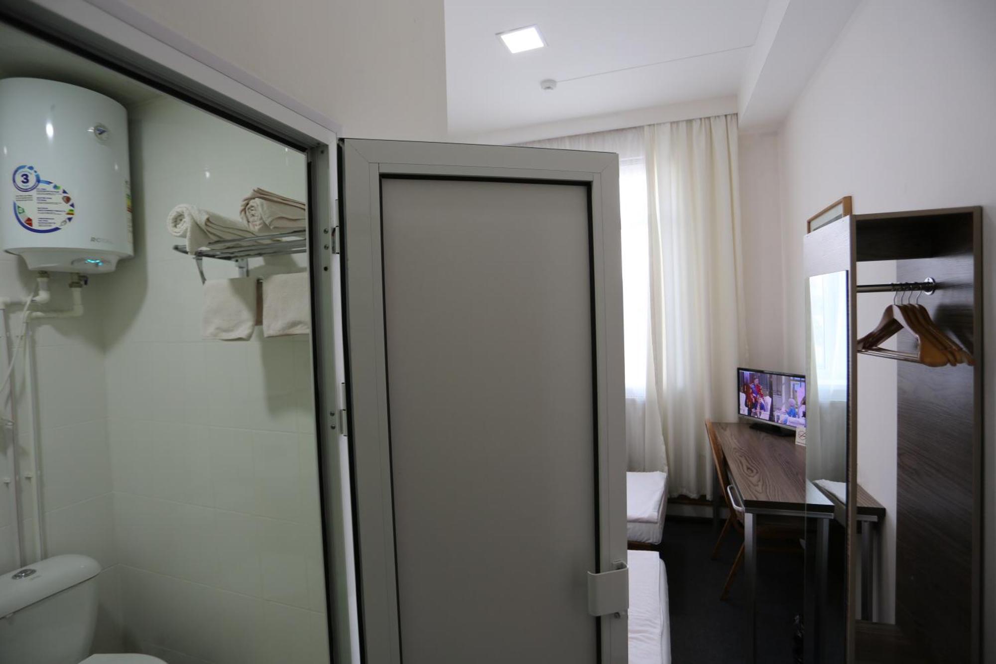 Sakura Inn Fargʻona Buitenkant foto